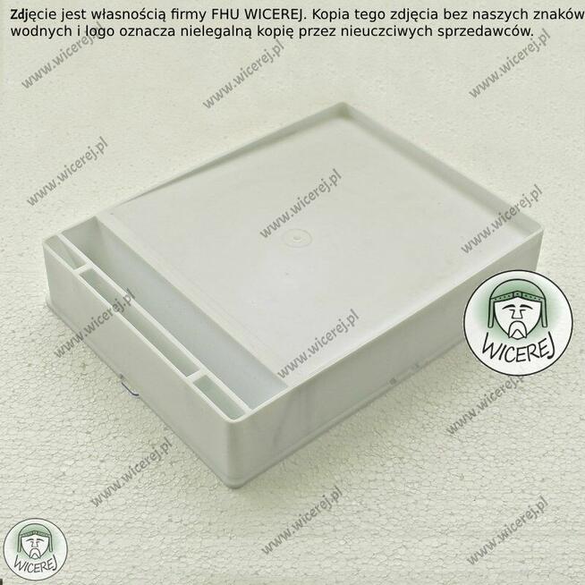 Podkarmiaczka skrzynkowa plastikowa 1,5L dla Pszczół na syro