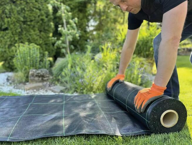 Agrotkanina ogrodnicza 1,6 x 100 m 100g/m2, odporność na UV