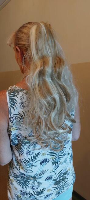 Długie kręcone falowane doczepiane włosy