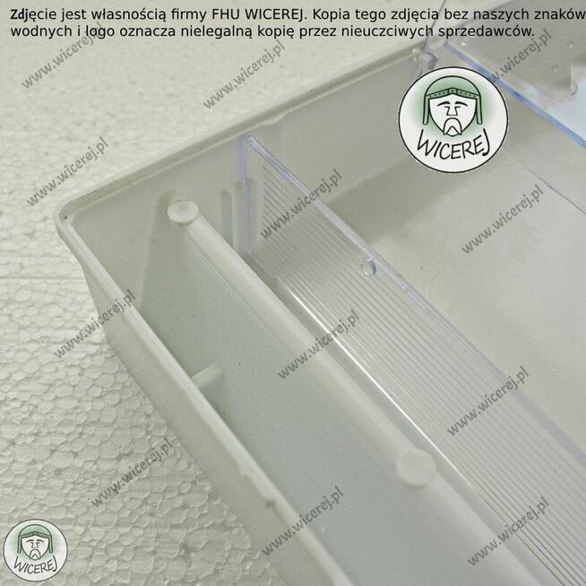 Podkarmiaczka skrzynkowa plastikowa 1,5L dla Pszczół na syro