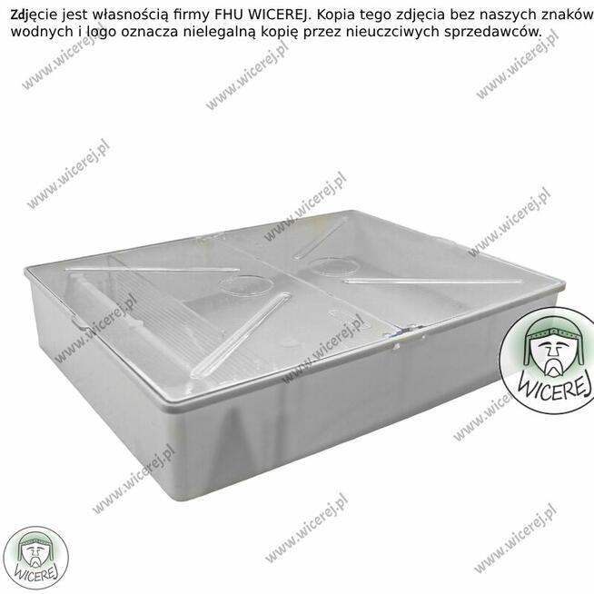 Podkarmiaczka skrzynkowa plastikowa 1,5L dla Pszczół na syro