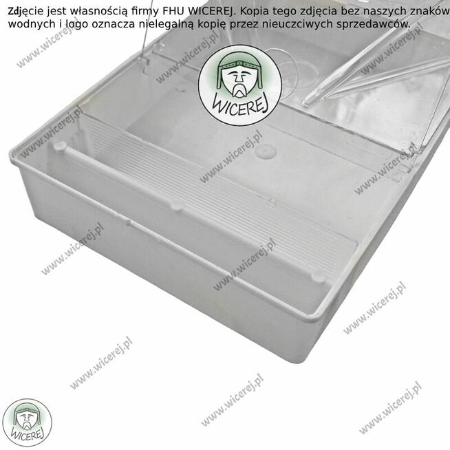 Podkarmiaczka skrzynkowa plastikowa 1,5L dla Pszczół na syro