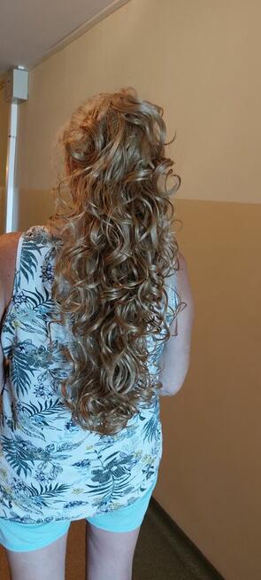 Długie kręcone falowane doczepiane włosy