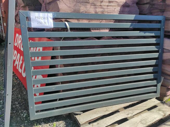 Wyprzedaż przęseł powystawowych