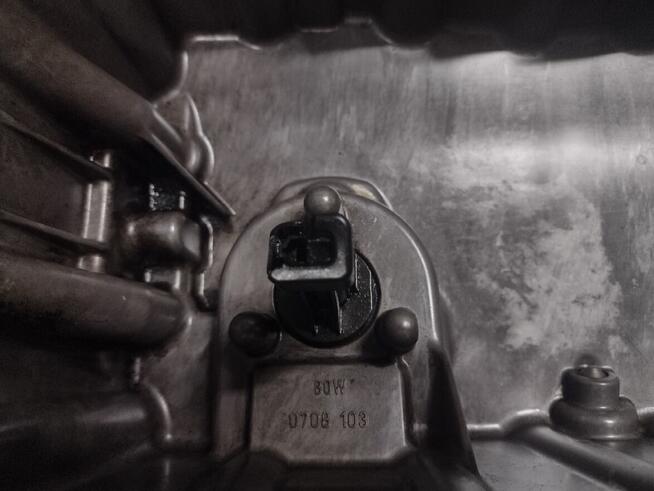 Miska olejowa Volkswagen Transporter T5