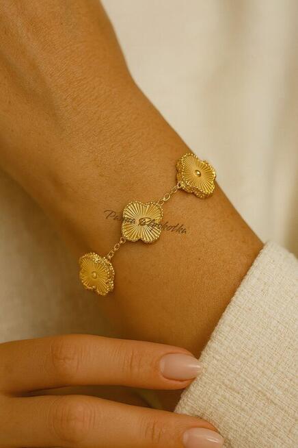 Bransoletka Van Cleef & Arpels – złota koniczynka, luksus