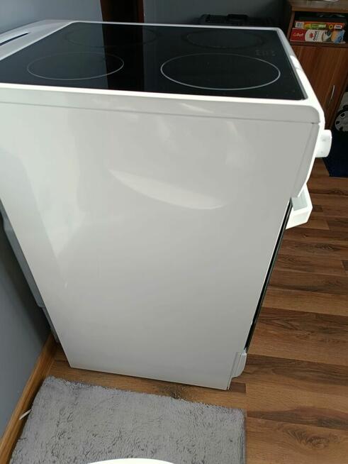 Sprzedam kuchnię ceramiczną Amica XII 2024 na gwarancji!!