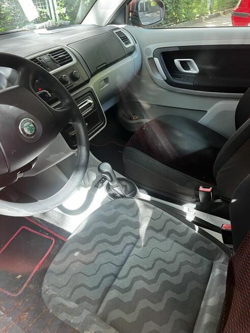 Syndyk sprzeda samochód marki Skoda Fabia