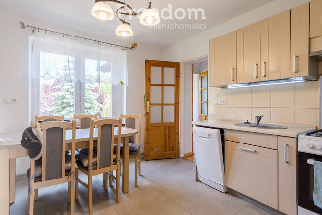 Dom wolnostojący blisko lasu na cichym osiedlu