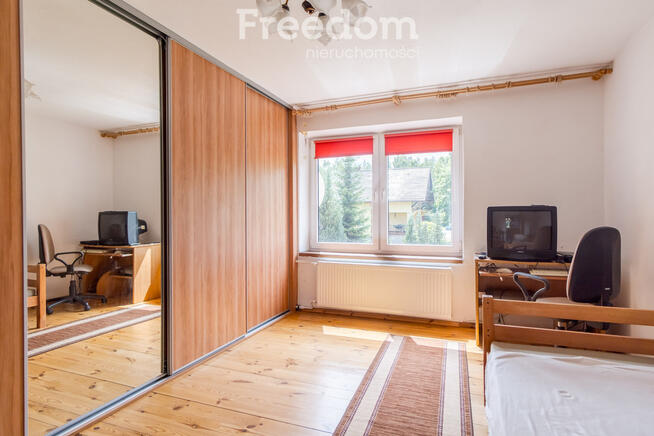 Dom wolnostojący blisko lasu na cichym osiedlu