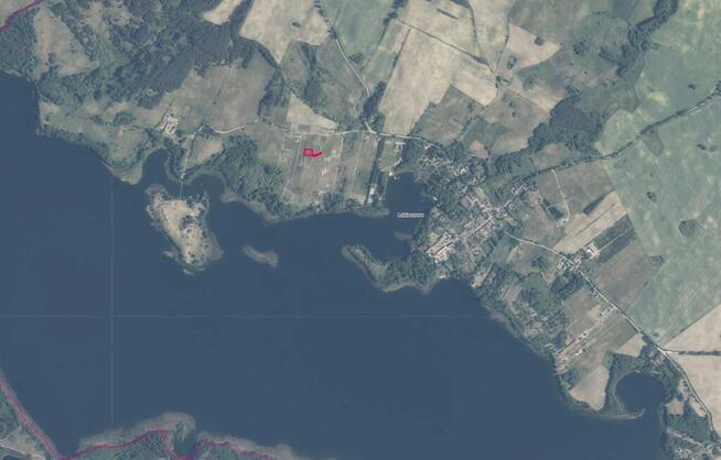 Piękna działka z dojściem do Jeziora Lubie.