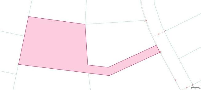 Piękna działka z dojściem do Jeziora Lubie.