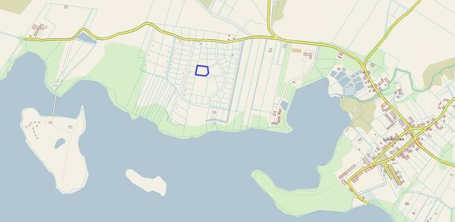 Piękna działka z dojściem do Jeziora Lubie.