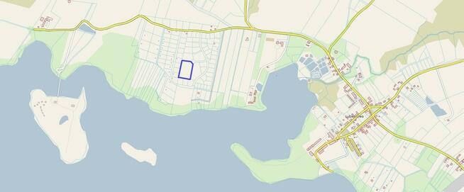 Piękna działka z dojściem do Jeziora Lubie.