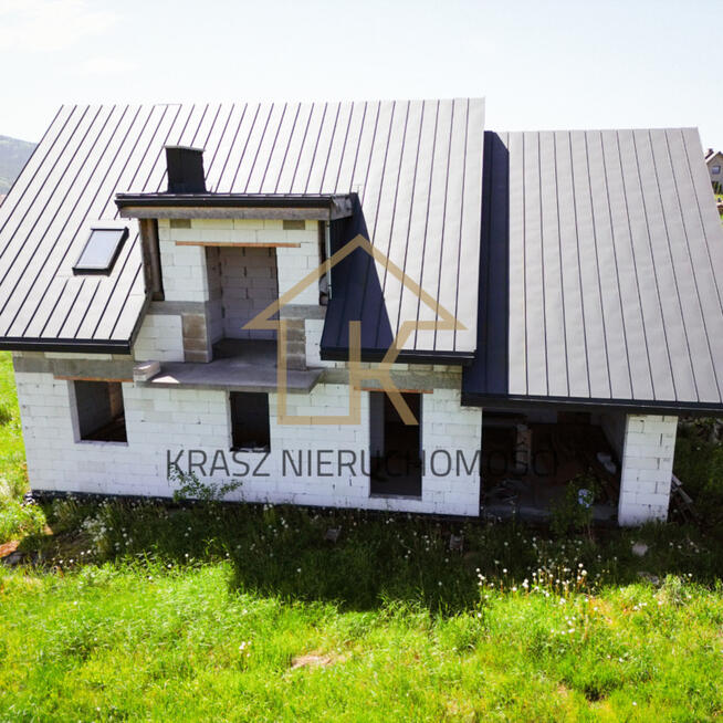 Dom na pięknej widokowej działce w Krzeczowie