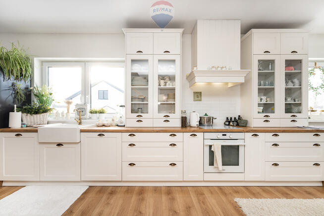 Malowniczy dom z ogrodem w Nieżynie na sprzedaż