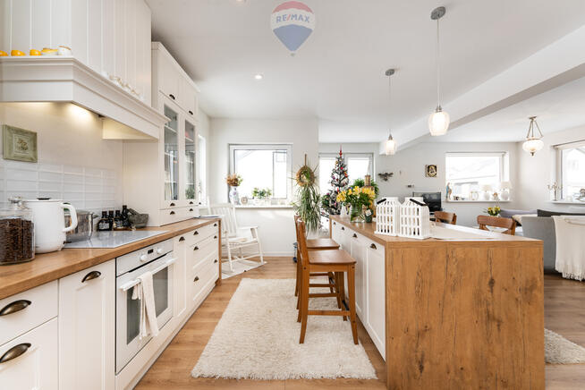 Malowniczy dom z ogrodem w Nieżynie na sprzedaż