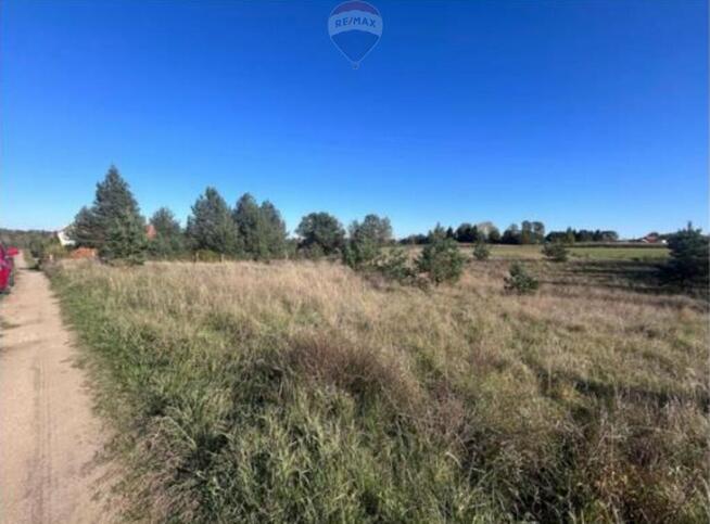 Działka rekreacyjna w niedalekim otoczeniu jeziora