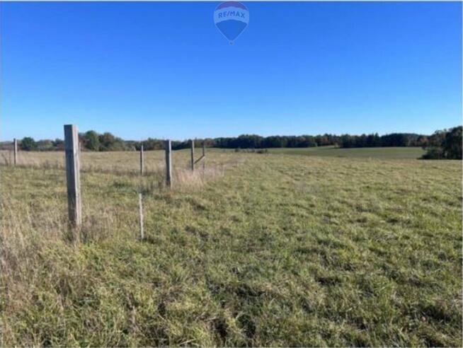 Piękna działka z dostępem do jeziora