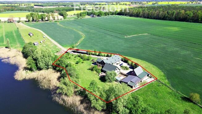 Wyjątkowy pensjonat przy jeziorze.