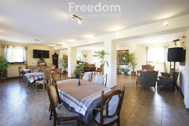 Wyjątkowy pensjonat przy jeziorze.