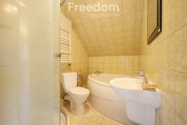 Wyjątkowy pensjonat przy jeziorze.