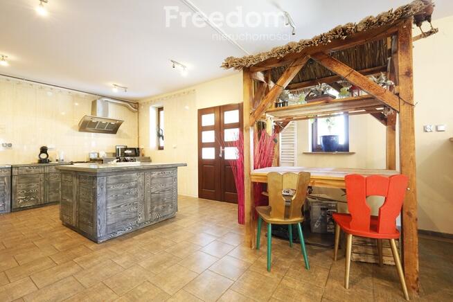 Wyjątkowy pensjonat przy jeziorze.