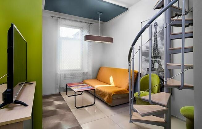 Dwupoziomowa kawalerka w centrum, Maryi Panny 38A