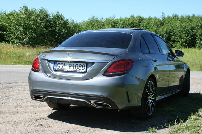 Mercedes-Benz Klasa C 300 9G-TRONIC AMG Line
