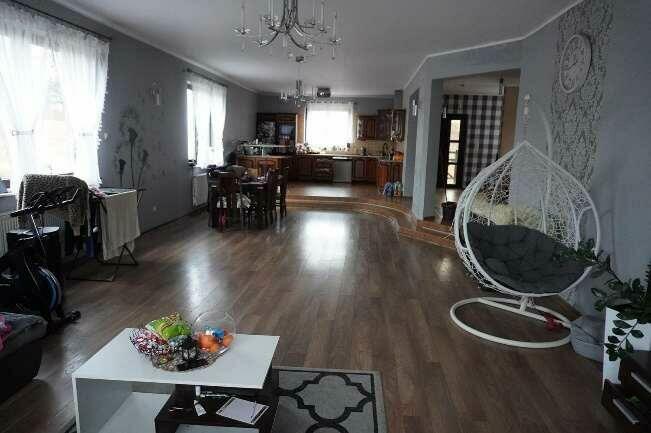 Udział 1/2 w nieruchomości zab. domem 187,51m2