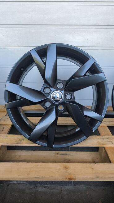Felgi aluminiowe Skoda Octavia Yeti Vw Seat 17 5x112 Et 46