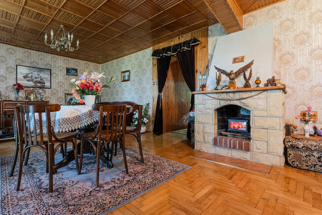 Dom w Iwoniczu 220m2 Garaż 84m2 bud gosp. działka 29 ar