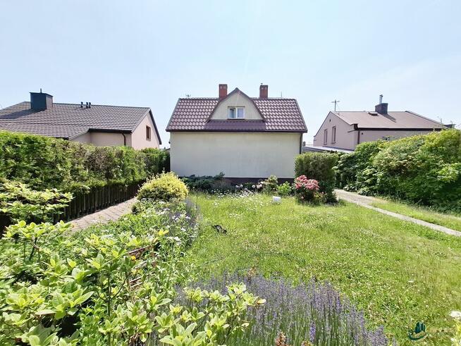 DUŻY DOM WOLNOSTOJĄCY Z BUDYNKIEM GOSPODARCZYM