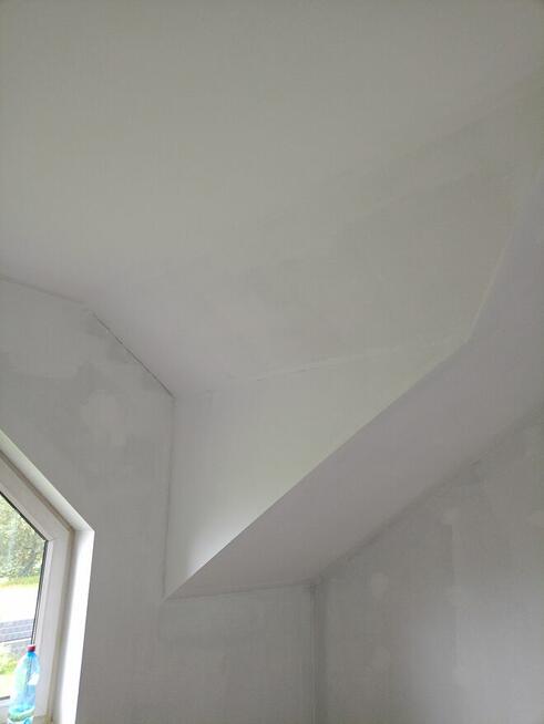 Malowanie ścian wewnątrz budynku