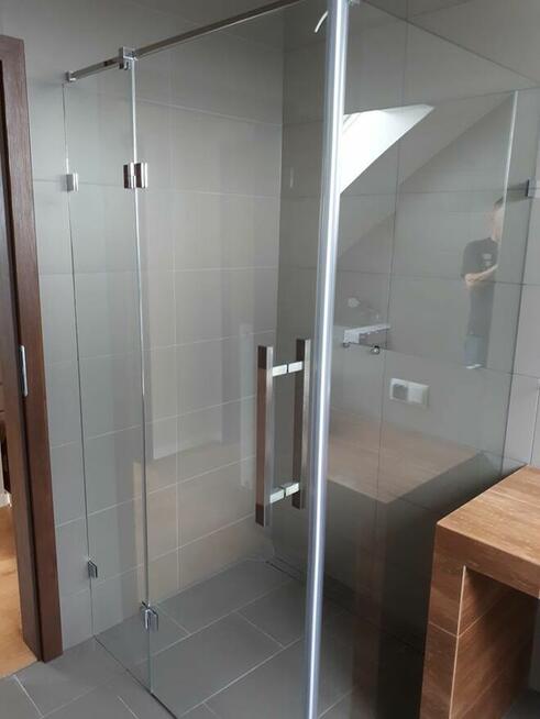 Kabiny prysznicowe pod wymiar - odśwież łazienkę na lato!