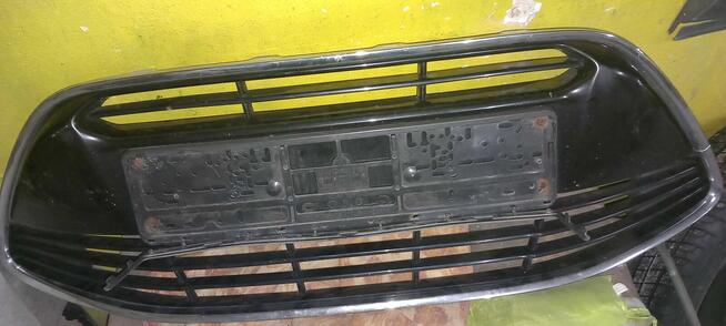 Ford C.Max atrapa grila.