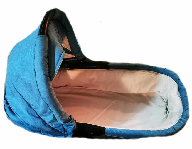 Wózek dziecięcy gondola, spacerówka i fotelik samochodowy 3