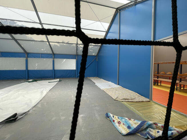 Syndyk sprzeda halę namiotową o wym. ok. 9 x 32,8m