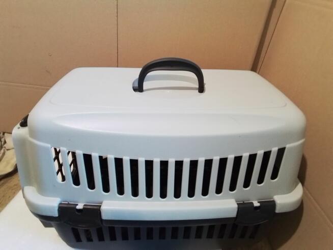 Transporter dla kota lub małego pieska.