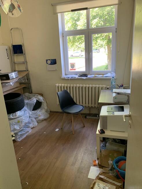 Lokal użytkowy na wynajem – 100 m² | parter | duże witryny |