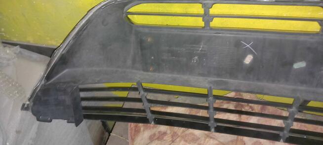 Ford C.Max atrapa grila.