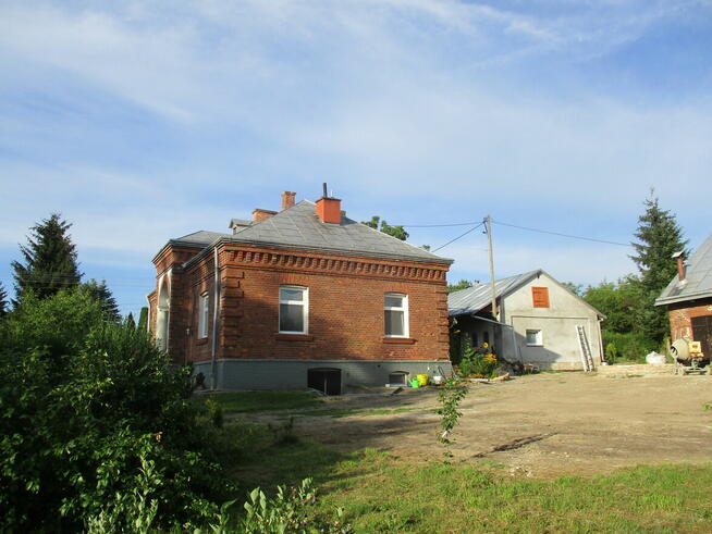 Do wynajęcia dom z ogrodem, 2 garażami