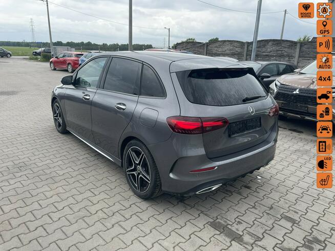 Mercedes B 220 AMG line Automat  4Matic Kamery360 Webasto 190KM