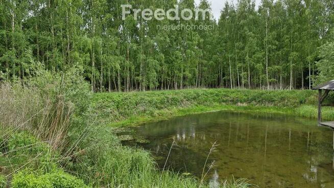 Malownicza działka 2 790 m² ze stawem przy lesie