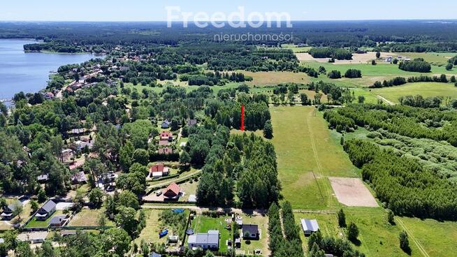 Działka budowlana z mediami 400 m od Jezioraka.