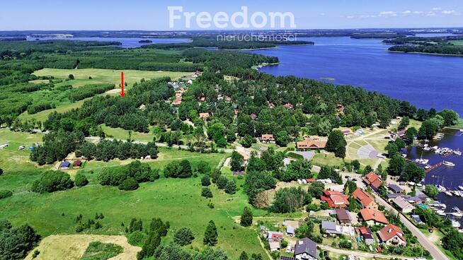 Działka budowlana z mediami 400 m od Jezioraka.