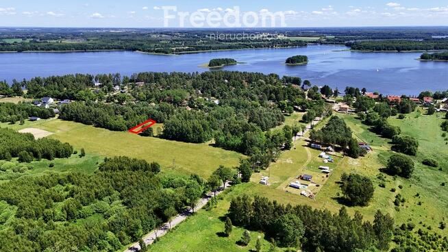 Działka budowlana z mediami 400 m od Jezioraka.