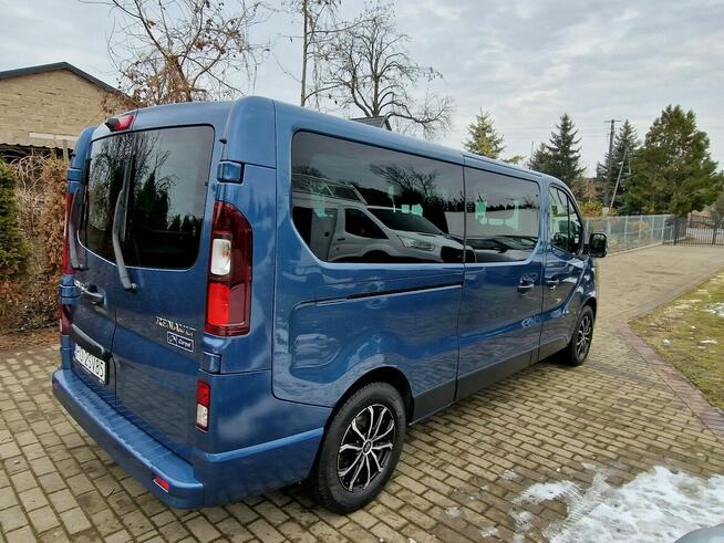 Renault trafić automat 9 osobowy