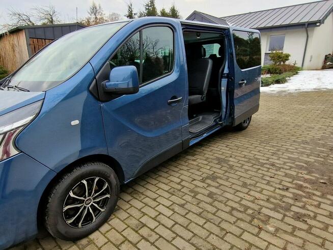 Renault trafić automat 9 osobowy