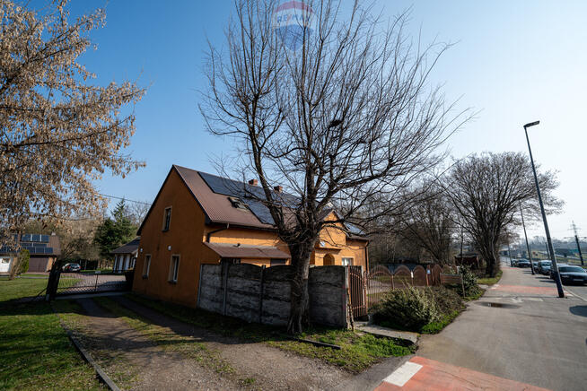 Dom z 6 mieszkaniami- Okazja inwestycyjna